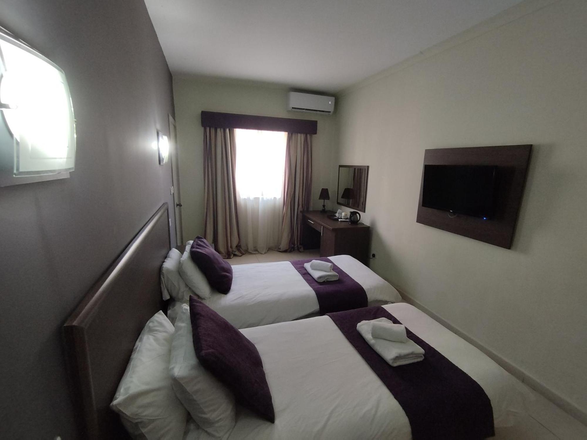The Windsor Hotel Sliema Exterior photo