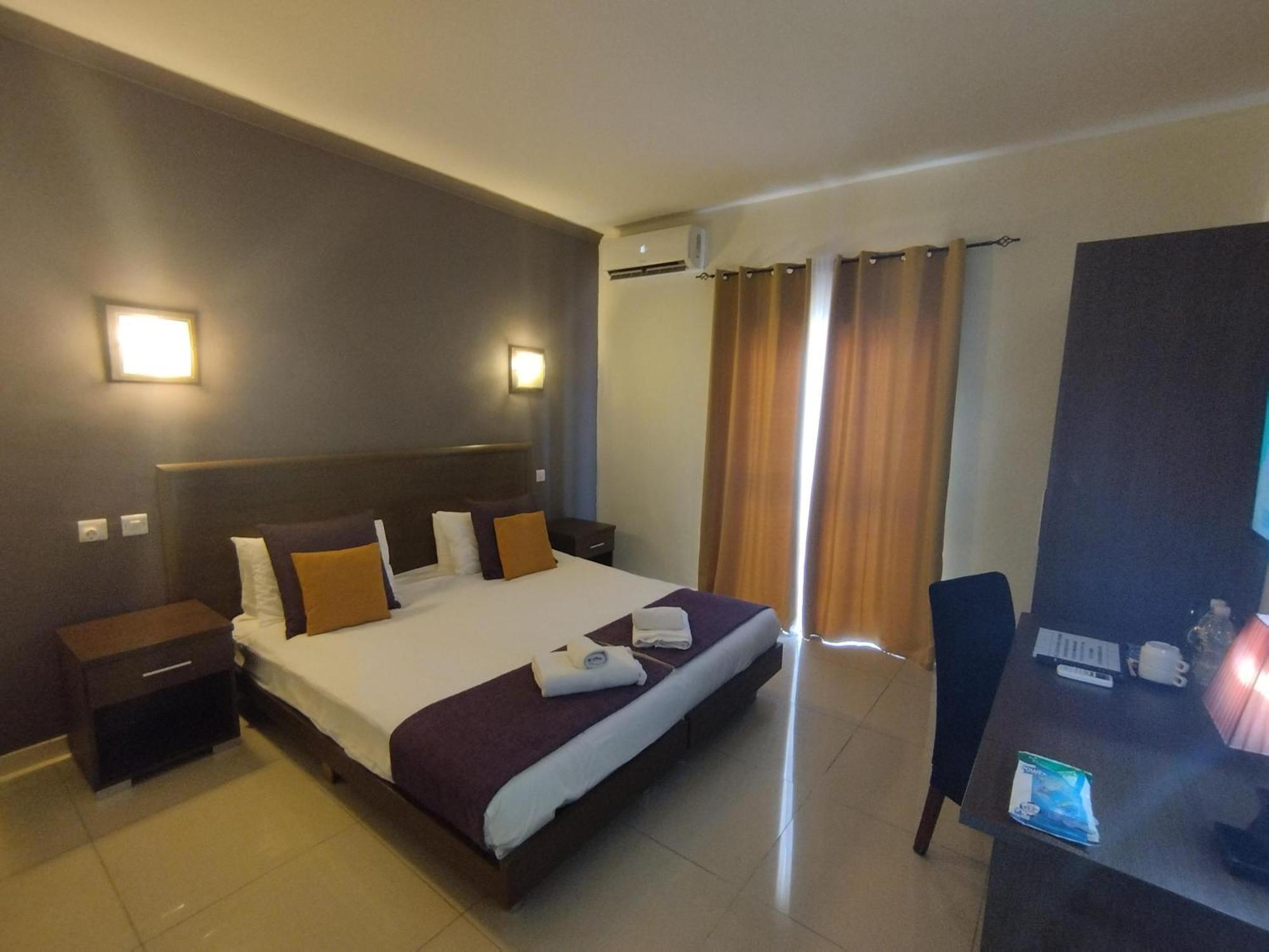 The Windsor Hotel Sliema Exterior photo